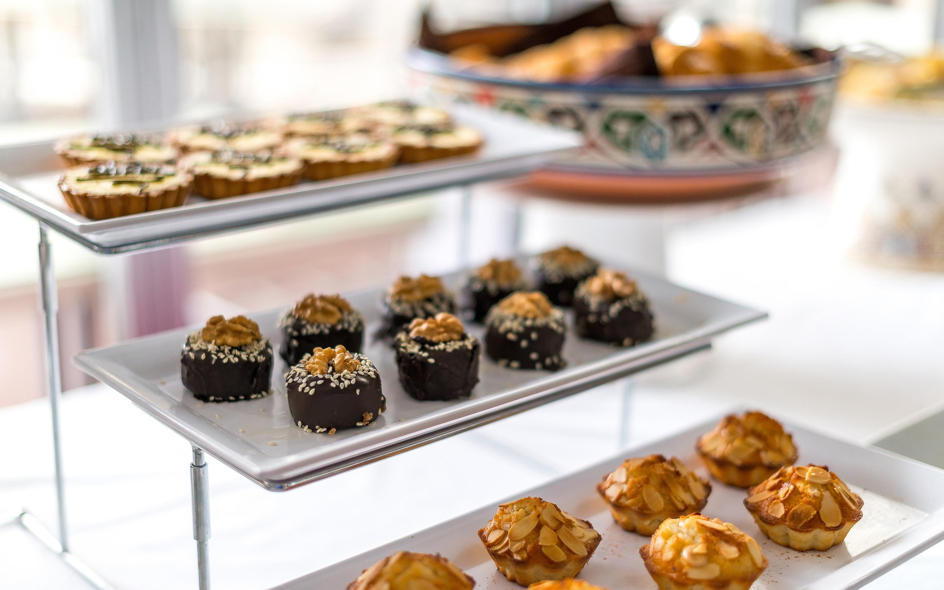 Hotel & Ryad Art Place Marrakech Marrakesh Eksteriør bilde A selection of canapés